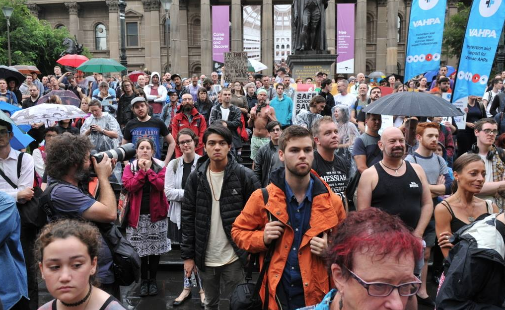 Crowd gathers for the Safe Schools rally at the State Library in Melbourne CBD yesterday. (PHOTO: Michael Barnett, via Facebook)