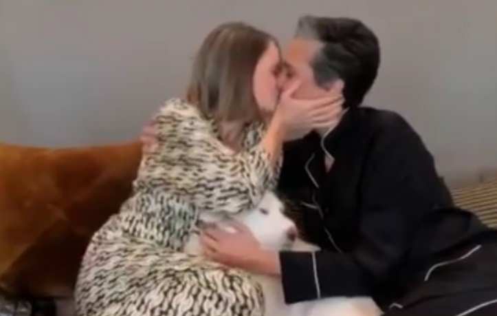 Jodie Foster kissed her wife of seven years Alexsandra Hedison