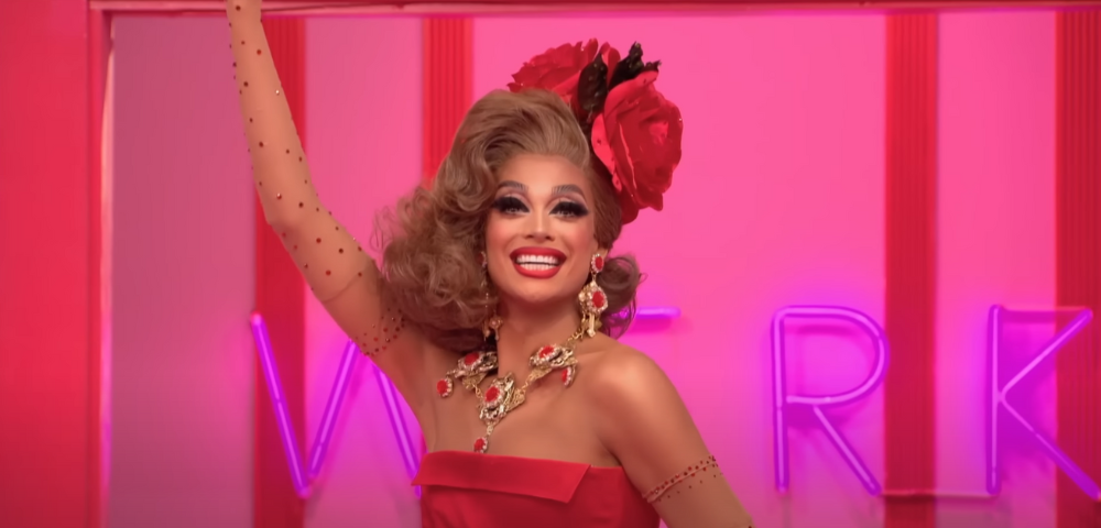 TEA: Valentina Not Returning To Host ‘Drag Race México’ Season 2 thumbnail